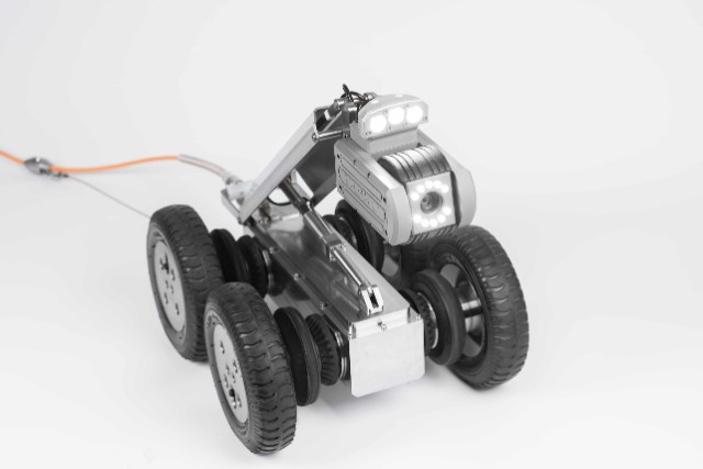 Самоходный робот-тележка с видеокамерой для теледиагностики трубопроводов